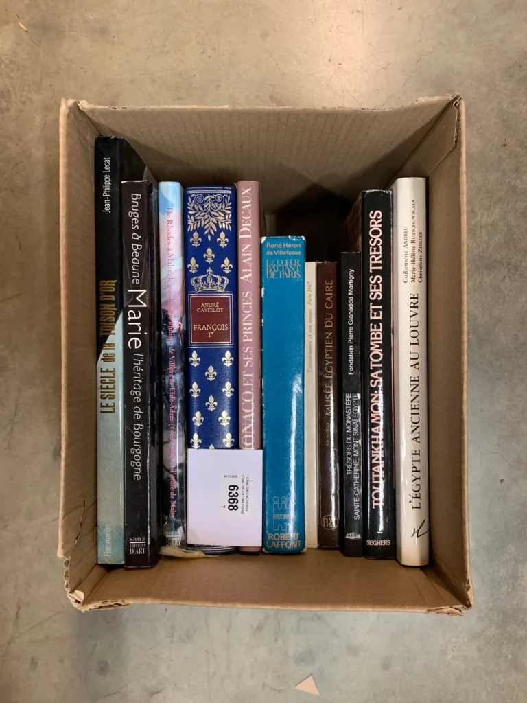 Livres, littérature, livres d’art et divers.