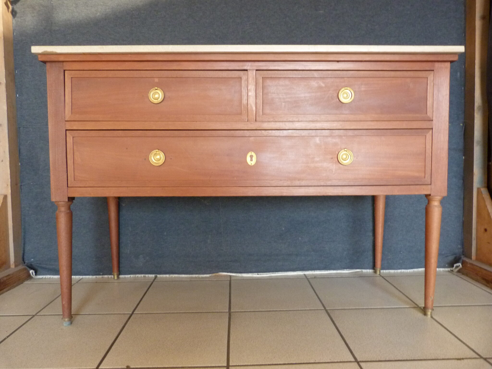 Lot 214